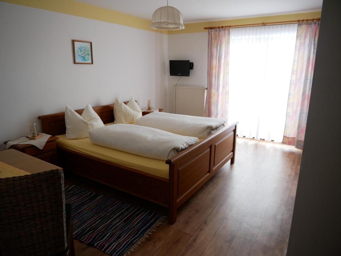 Pension Ambros Büchlberg Extérieur photo