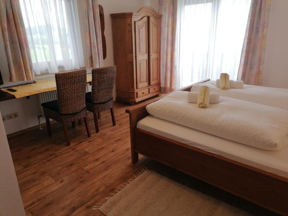 Pension Ambros Büchlberg Extérieur photo